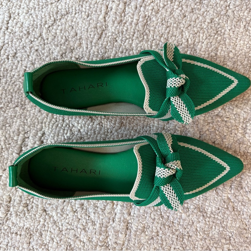 Tahari Green and White Women's Flats